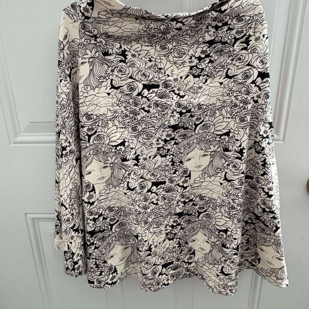 Effie's Heart Black and Cream Artistic Blouse